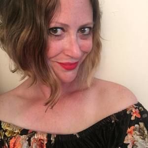 Meet your Posher, Carrie